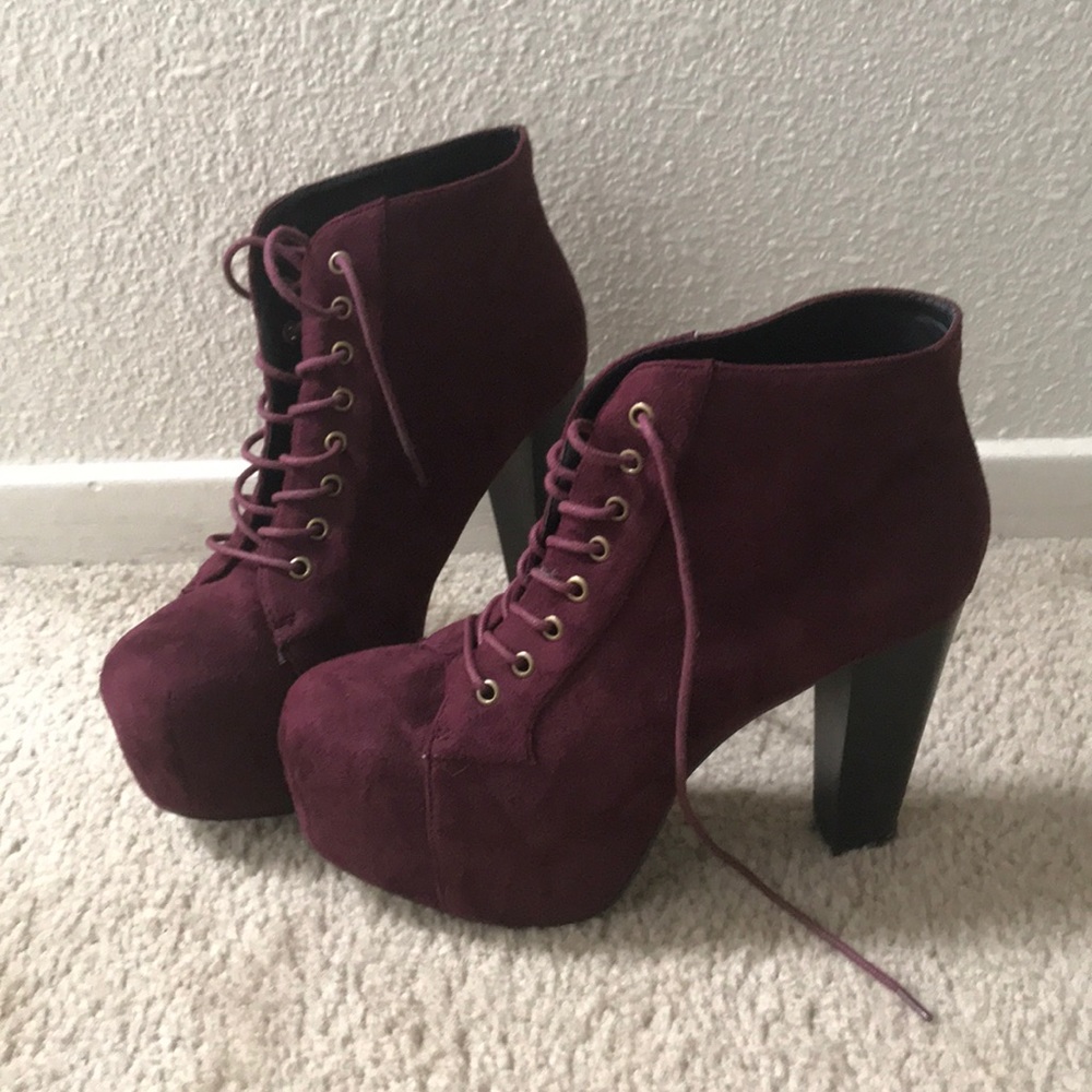 Platform high heeled booties
